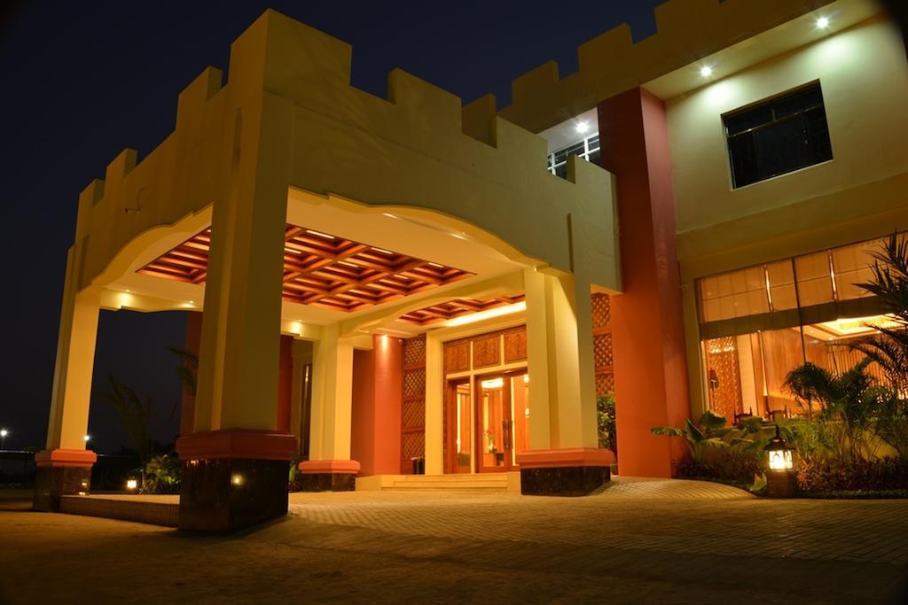 Great Wall Hotel - Nay Pyi Taw Oattara Thiri Kültér fotó