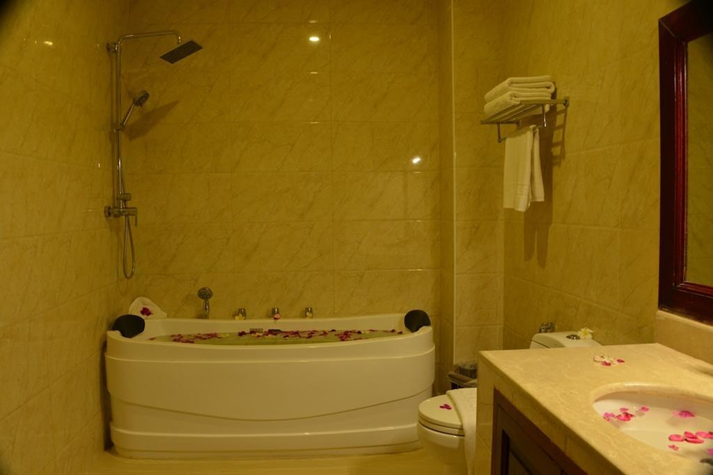 Great Wall Hotel - Nay Pyi Taw Oattara Thiri Szoba fotó
